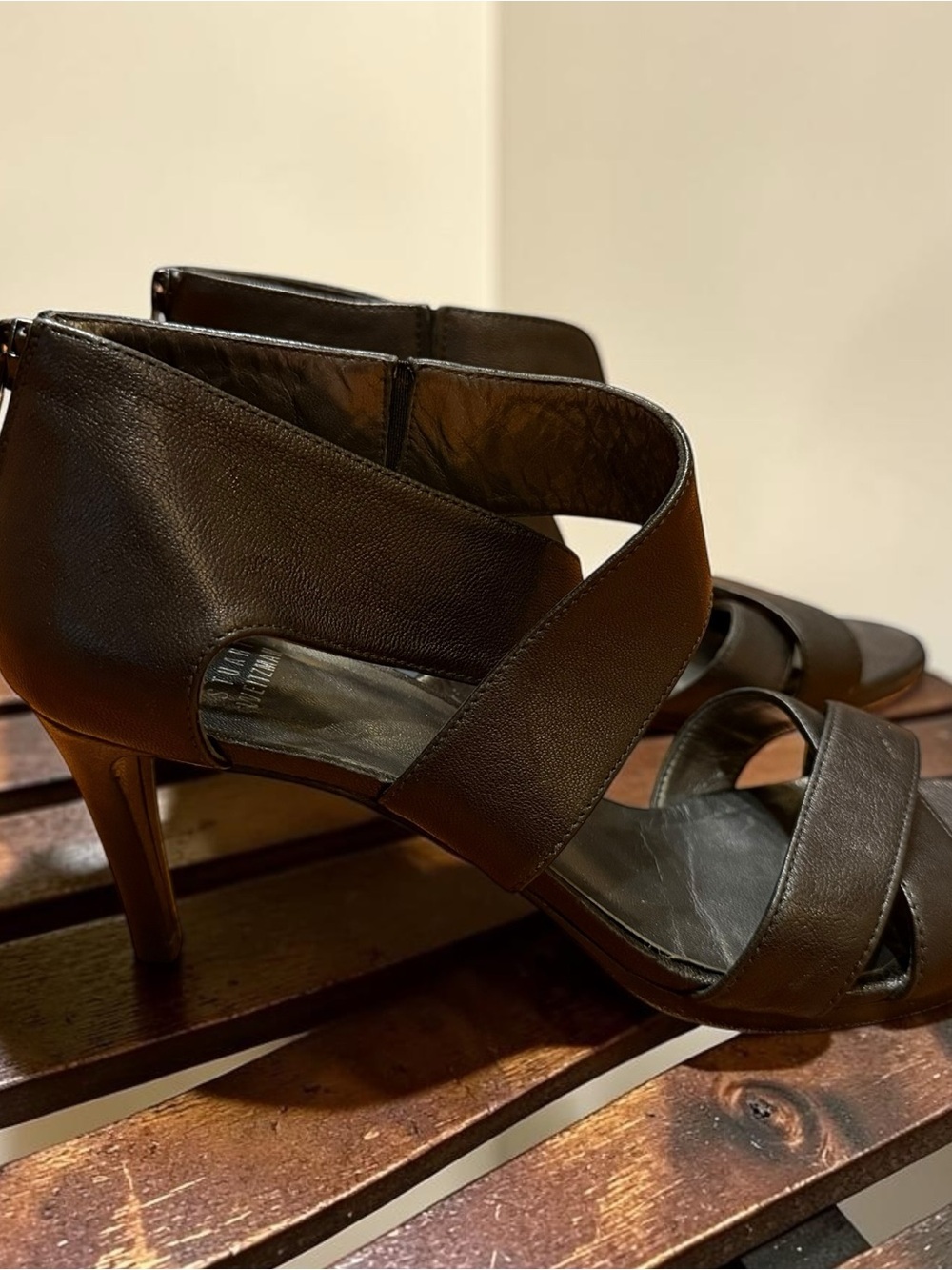 Stuart Weitzman Leather Hug Me Cris Cross-Strap Heels EUC